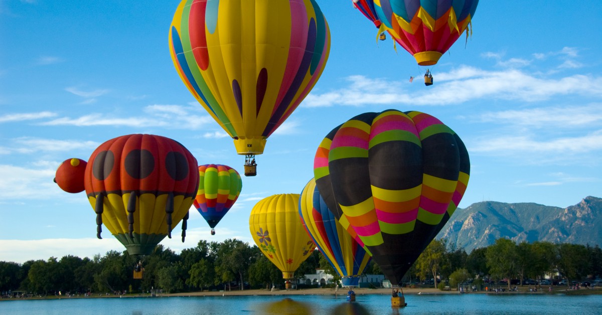 Waarom zie je luchtballonnen alleen 's en 's avonds? Willem Wever