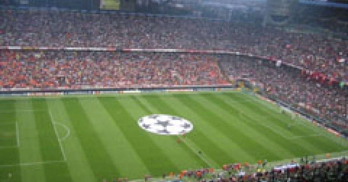 Hoe meten ze bij een voetbalwedstrijd hoeveel kilometer een speler heeft gelopen? Willem Wever Hoe meten ze bij een voetbalwedstrijd hoeveel kilometer een speler heeft gelopen? Willem Wever